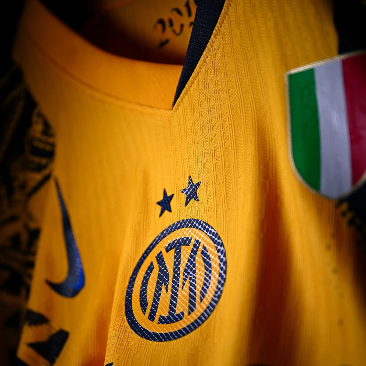 im nike herren drittes set spiel-trikot 202425 with custom printing-Kollektion | Inter Fanshop entdecken